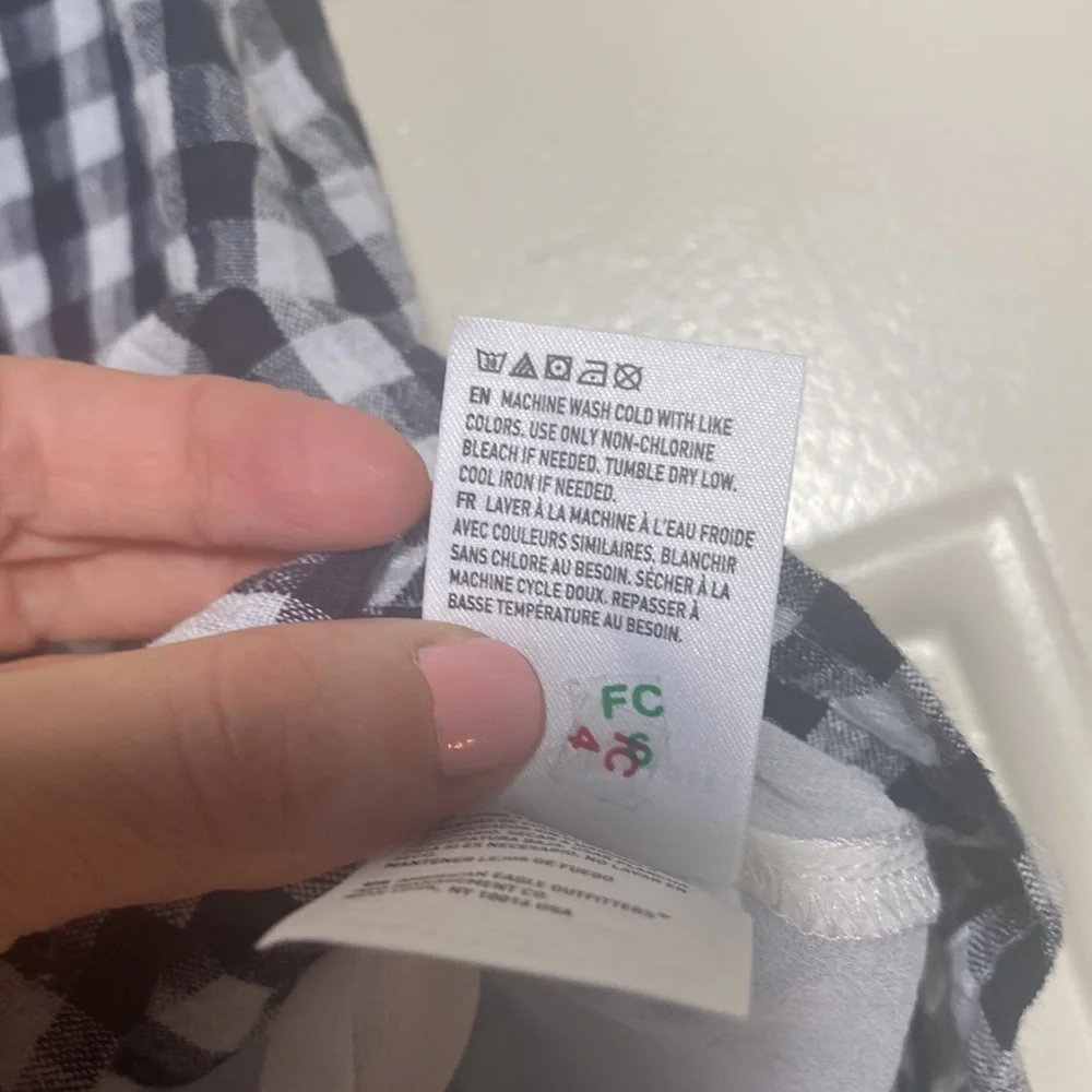 NWT American Eagle Gingham Front Slit Skirt